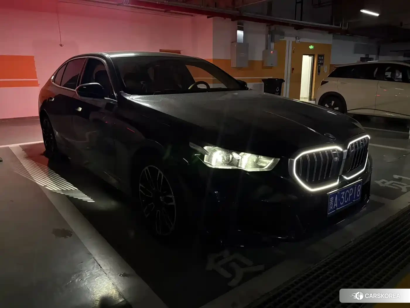 BMW 5 series 2026 Черный из Китая, фото 3