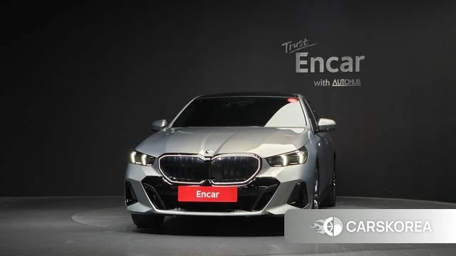 BMW 5 Series (G60) id 4773458 из Кореи 23