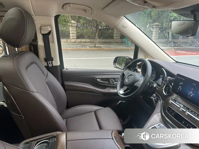 Mercedes-Benz V-class id 4366198 из Китая 14