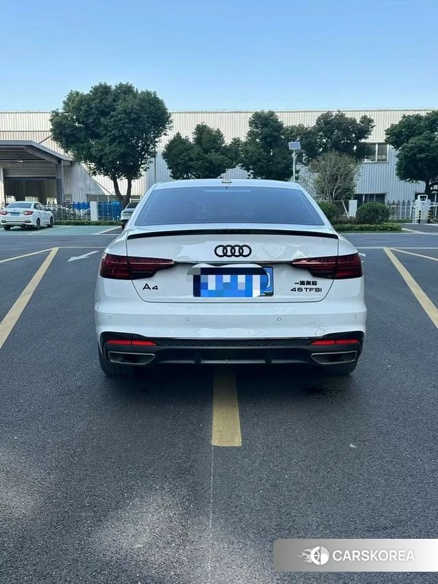 Audi A4L 2023 Белый из Китая, фото 3