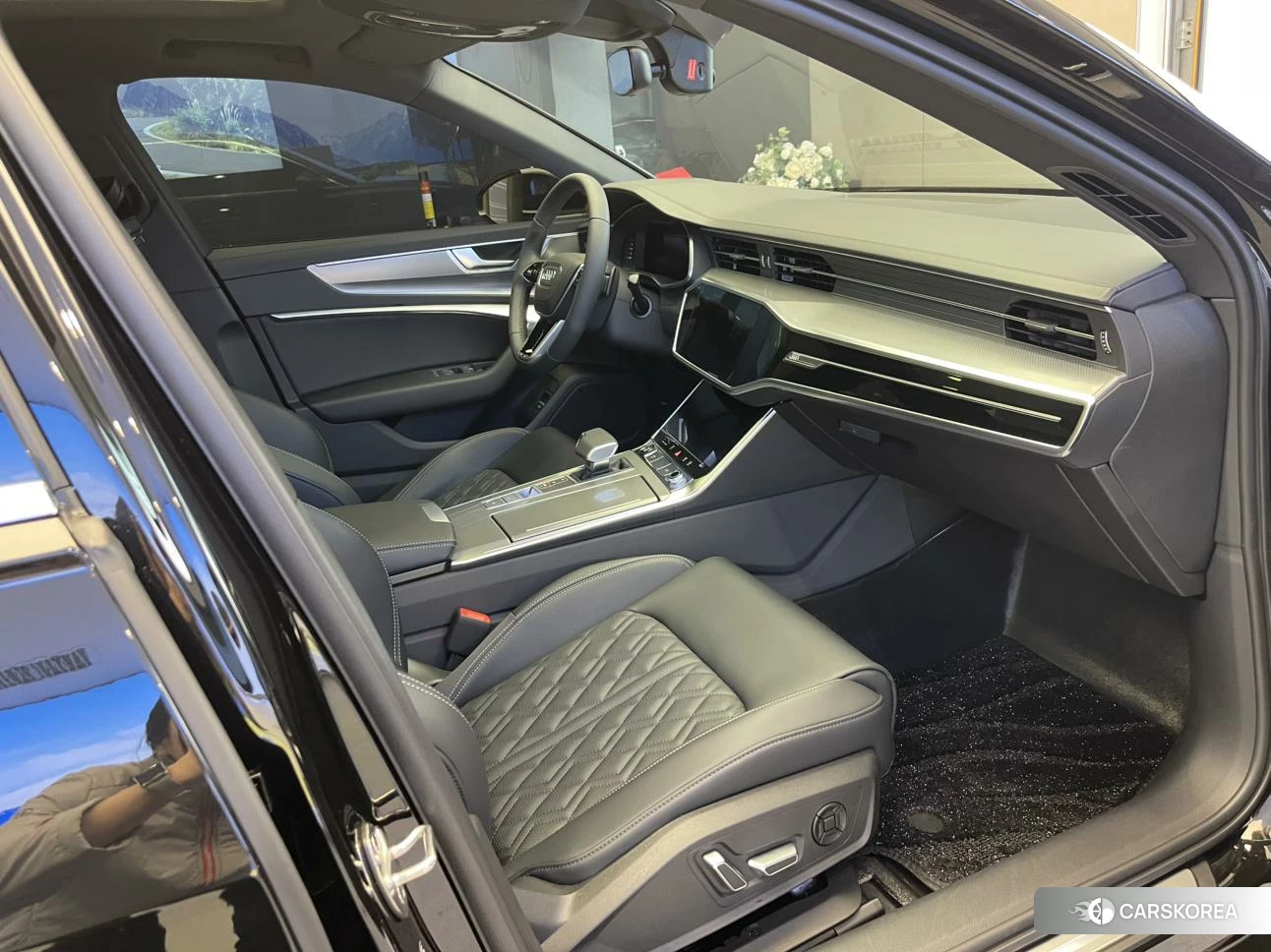 Audi A6L id 4498501 из Китая 9