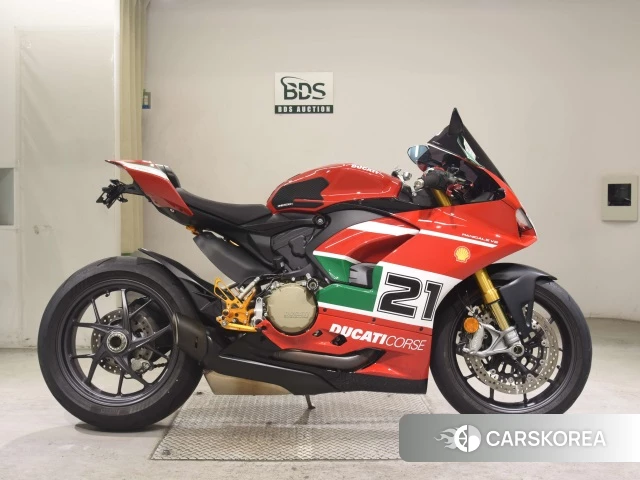 Проданный Ducati PANIGALE V2 2025 из Японии, фото 2