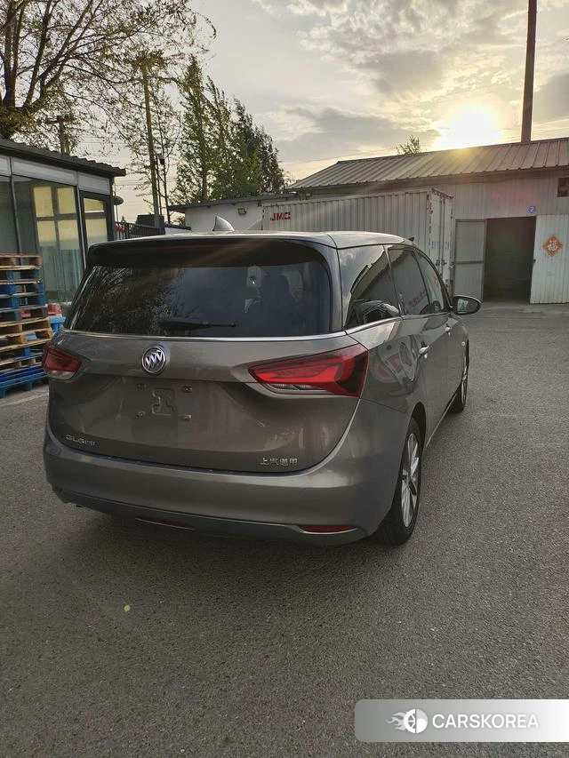 Buick GL6 2019 Шампань из Китая, фото 3