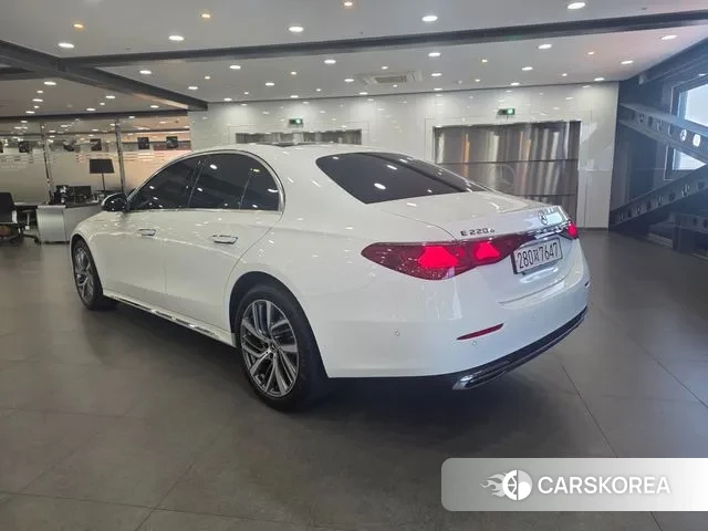 Mercedes-Benz E-Class W214 id 3491898 из Кореи 13