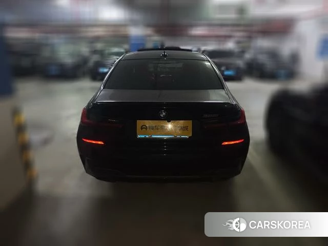 BMW 3 series 2022 Черный из Китая, фото 3