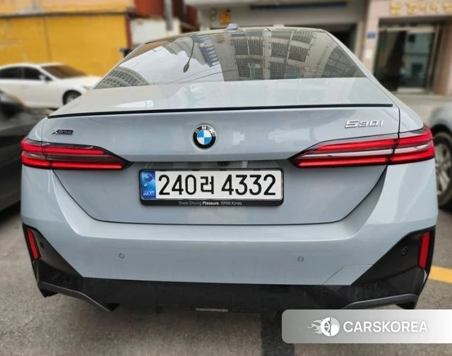 BMW 5 Series (G60) 2024 Серый из Кореи, фото 3