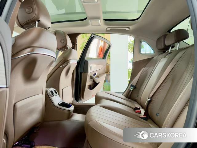Mercedes-Benz E-class id 4255973 из Китая 9