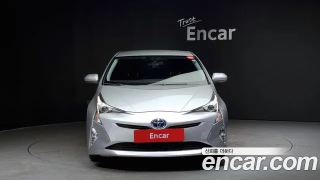 Toyota Prius 4th Generation id 2455047 из Кореи 13