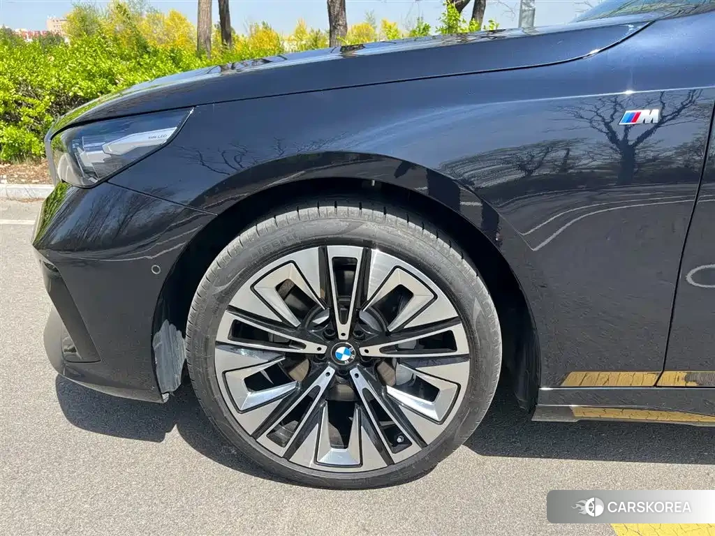 BMW 5 series id 4547285 из Китая 9