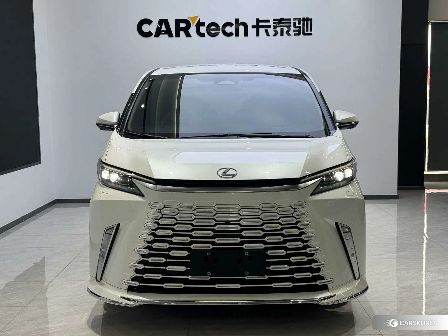 Lexus LM 2023 Белый из Китая, фото 4