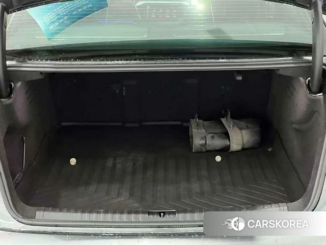 Audi A6L id 4273753 из Китая 15