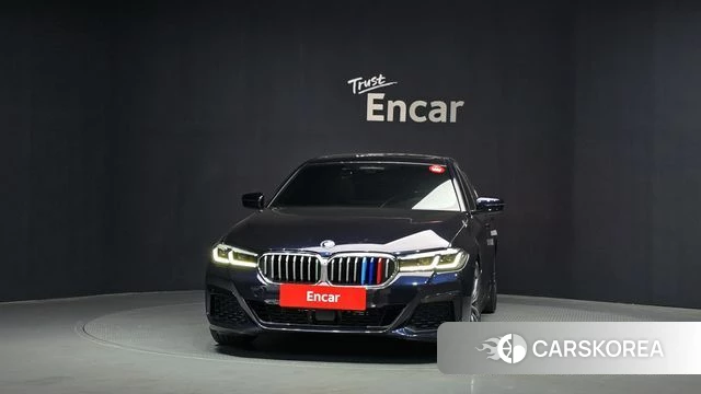 BMW 5 Series (G30) id 4423931 из Кореи 13