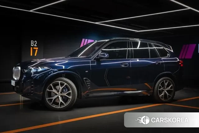 BMW X5 (G05) 2025 Черный из Кореи, фото 4