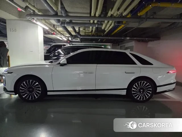 Hyundai Grandeur (GN7) id 3027141 из Кореи 7