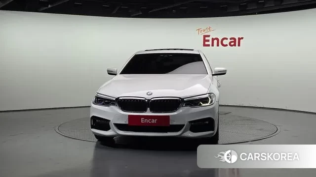 BMW 5 Series (G30) id 3345351 из Кореи 13