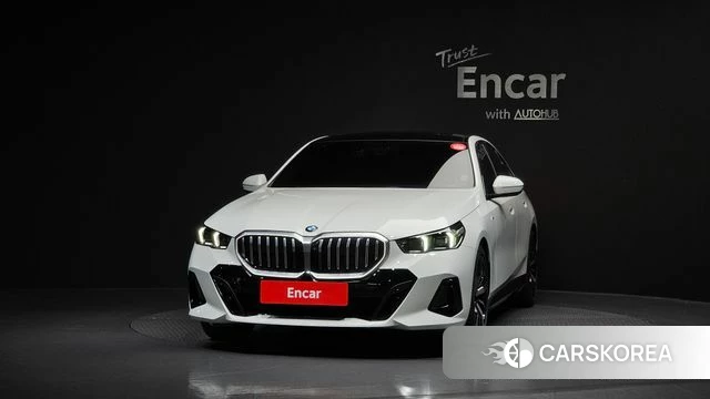 BMW 5 Series (G60) id 3870037 из Кореи 13