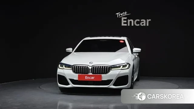 BMW 5 Series (G30) id 3776645 из Кореи 13