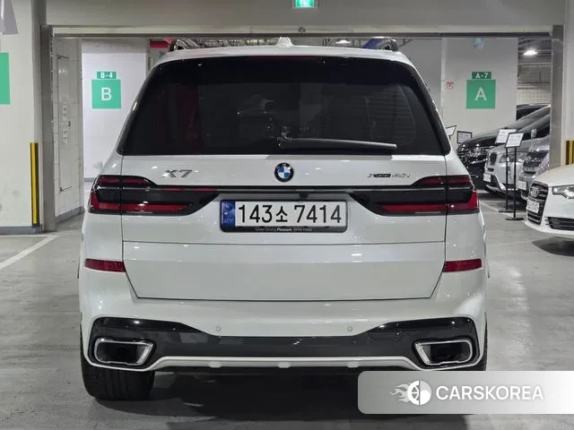 BMW X7 (G07) 2024 Белый из Кореи, фото 3