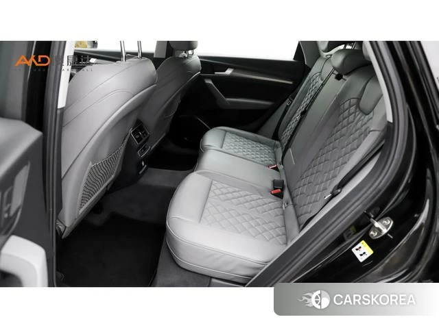 Audi Q5L 2022 Черный из Китая, фото 3