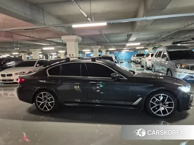 BMW 5 Series (G30) 2023 Серый из Кореи, фото 5