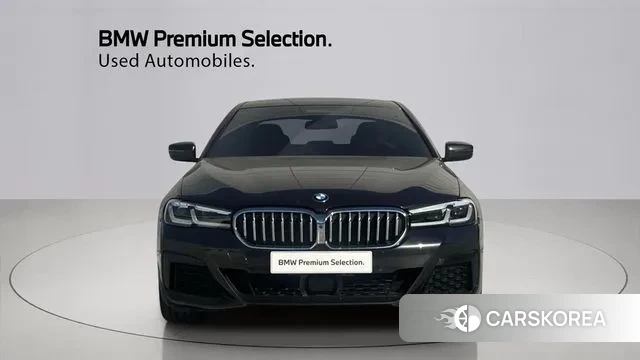 BMW 5 Series (G30) id 3571913 из Кореи 13