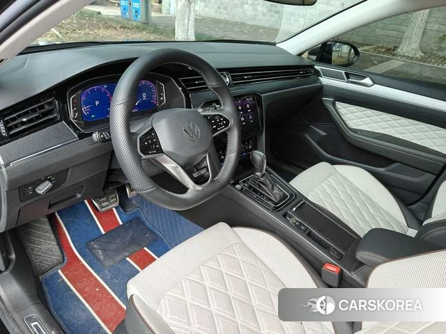 Volkswagen Magotan 2024 Черный из Китая, фото 6