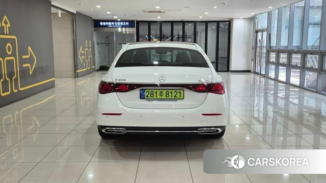 Mercedes-Benz E-Class W214 id 4686412 из Кореи 13
