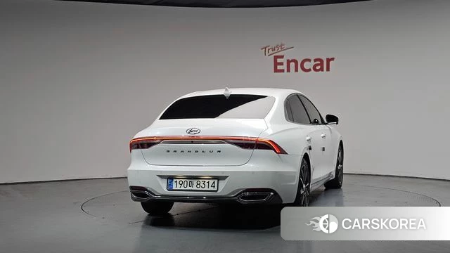 Hyundai The New Grandeur IG id 4310386 из Кореи 23