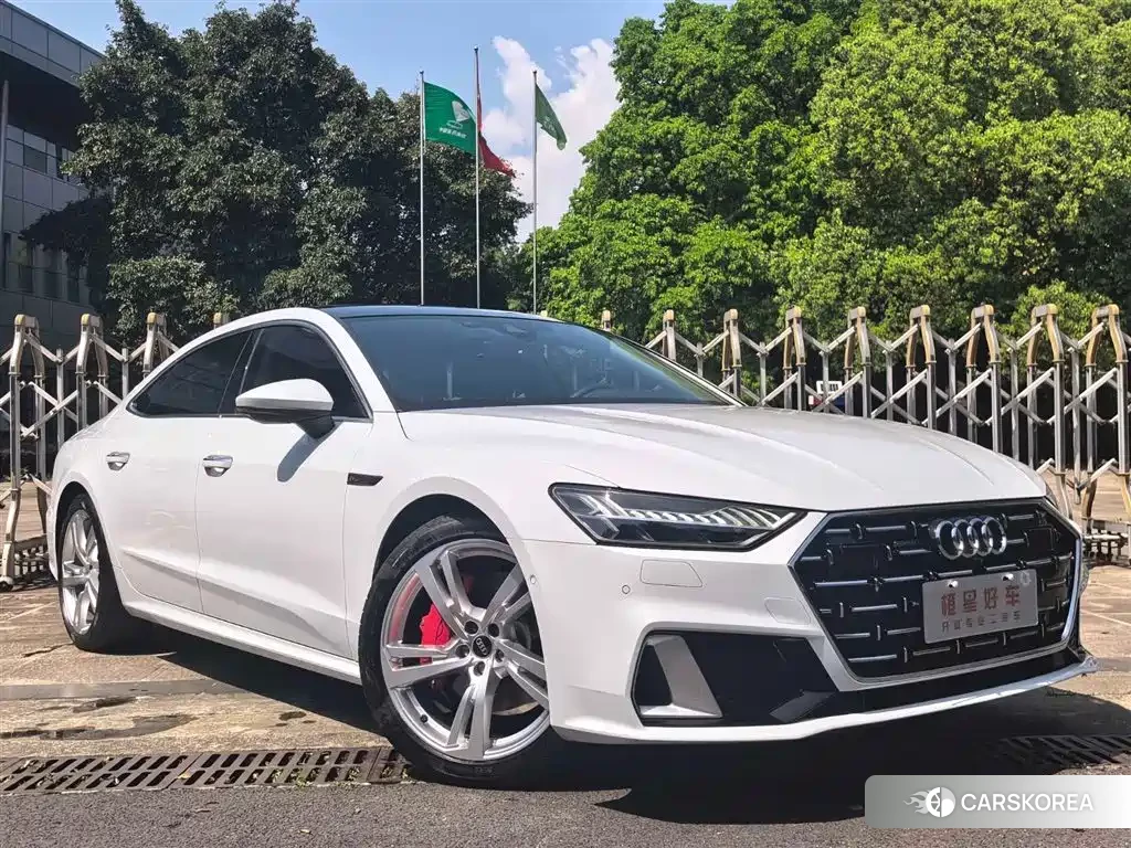 Audi A7L id 4570354 из Китая 17