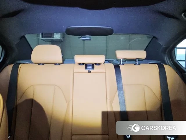 BMW 3 Series (G20) 2023 Светло-серебряный цвет из Кореи, фото 3