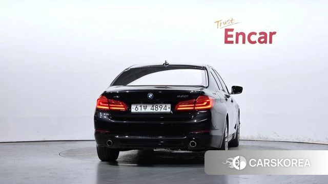 BMW 5 Series (G30) id 4689327 из Кореи 23