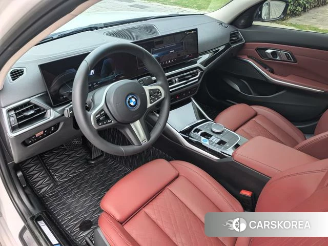 BMW i3 2023 Белый из Китая, фото 3