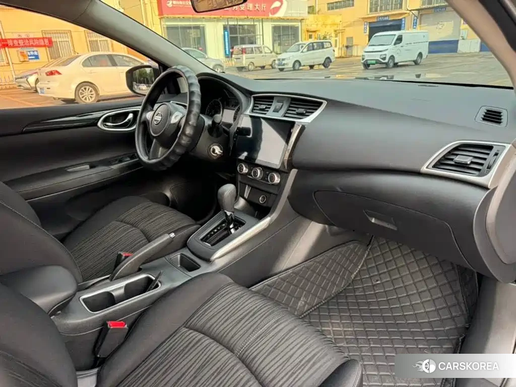 Nissan Sylphy 2026 Silver/gray из Китая, фото 3