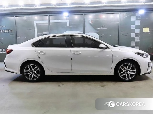 Kia Come New K3 id 4180647 из Кореи 13