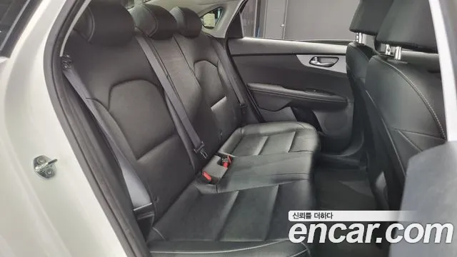 Kia Come New K3 id 2666588 из Кореи 13