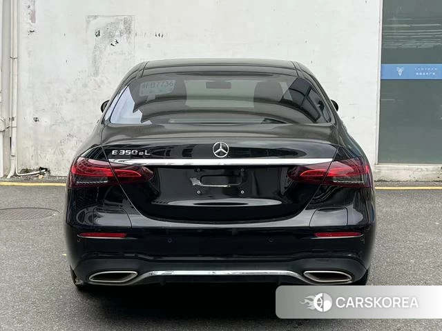 Mercedes-Benz E-class PHEV 2023 Черный из Китая, фото 3