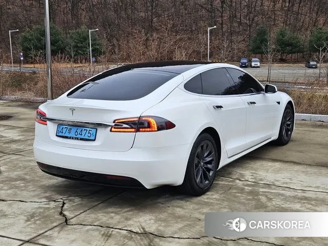 Tesla Model S id 3515038 из Кореи 13