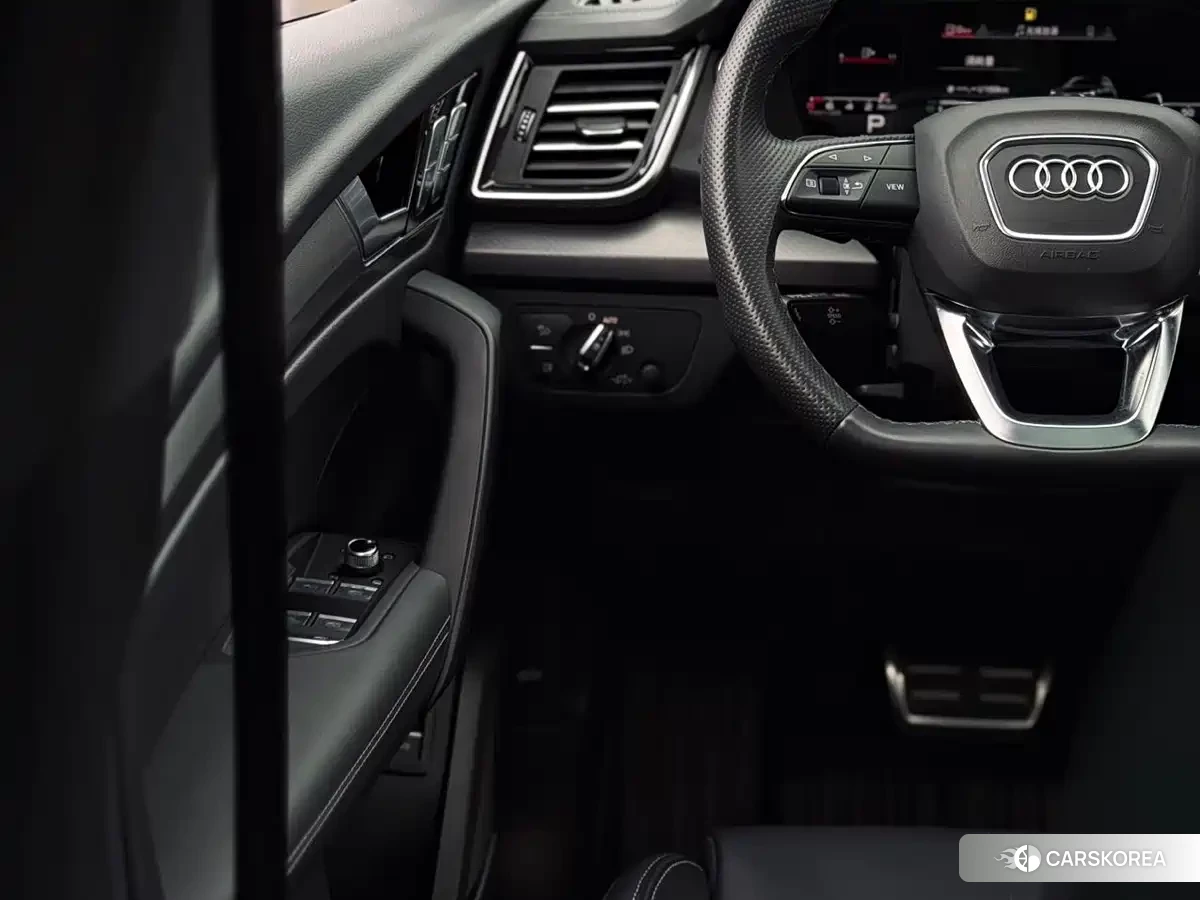 Audi Q5L id 4548034 из Китая 16