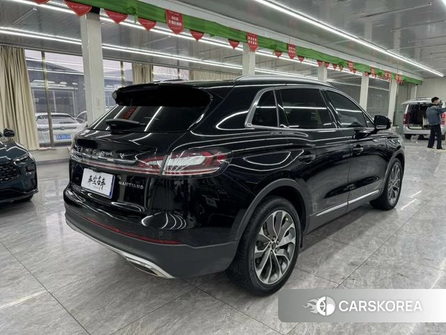 Lincoln Navigator 2021 Черный из Китая, фото 3