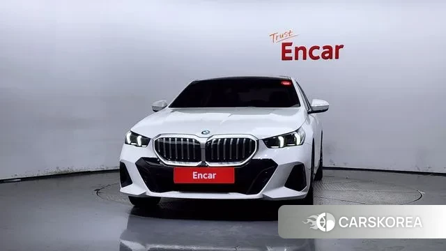 BMW 5 Series (G60) id 3036368 из Кореи 13