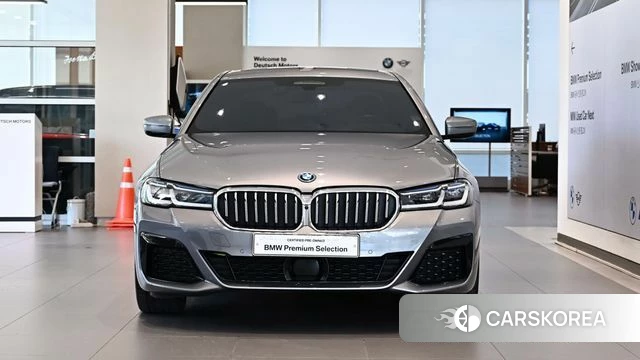 BMW 5 Series (G60) id 4322704 из Кореи 11
