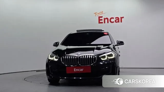 BMW 1 Series (F40) id 3036304 из Кореи 13