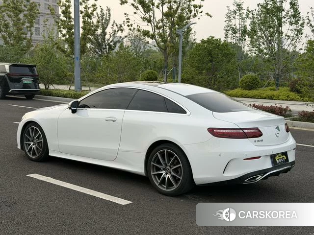 Mercedes-Benz E-class (imported) 2021 Белый из Китая, фото 3