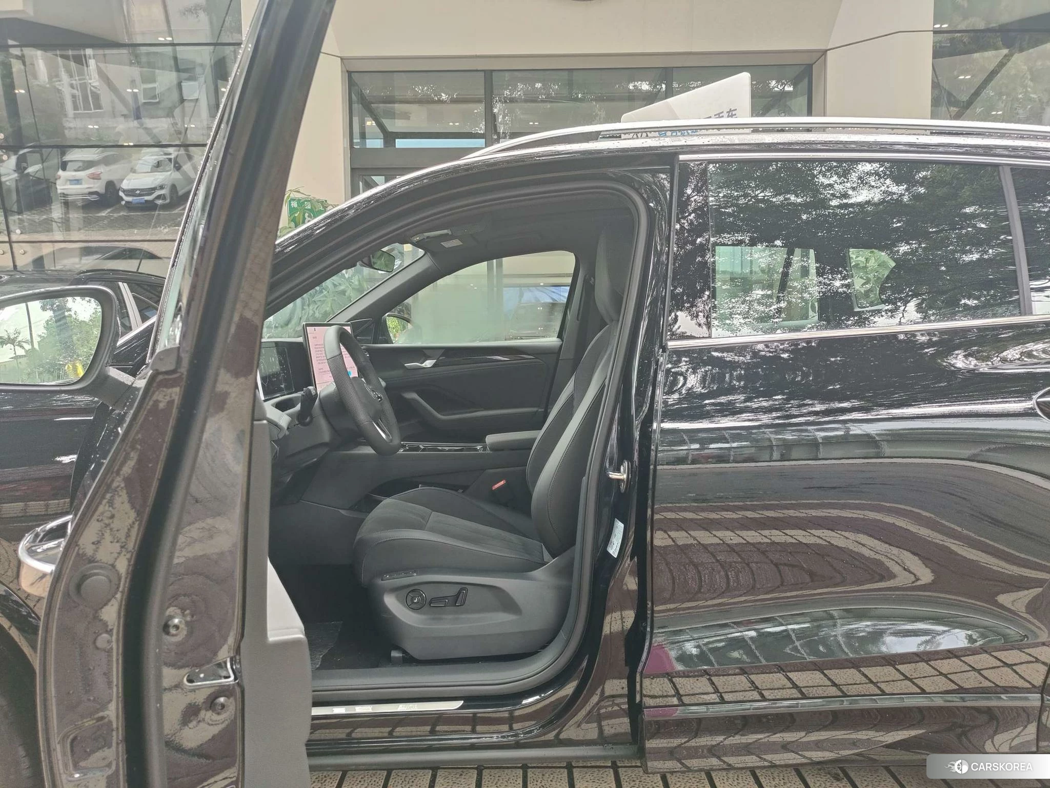 Volkswagen Tiguan L 2025 Черный из Китая, фото 5