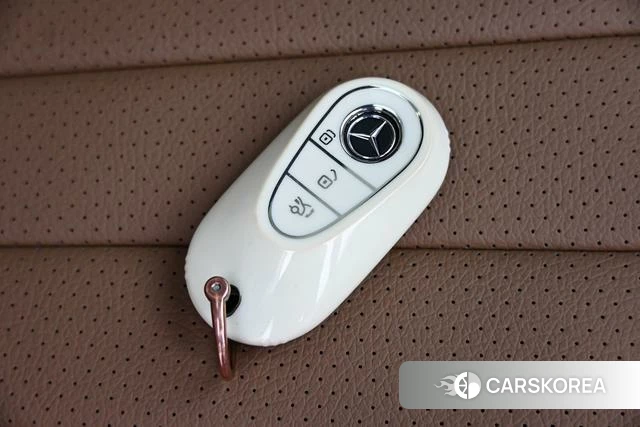 Mercedes-Benz E-class id 4272583 из Китая 13