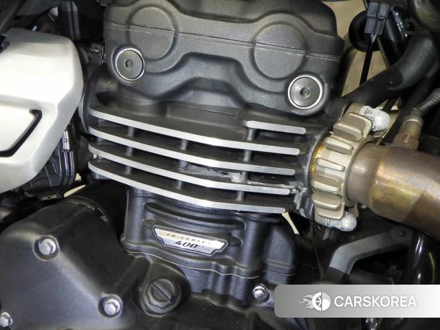 Engine photo