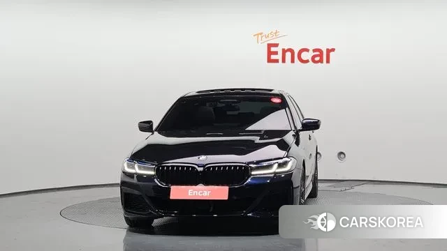 BMW 5 Series (G30) id 3432017 из Кореи 13