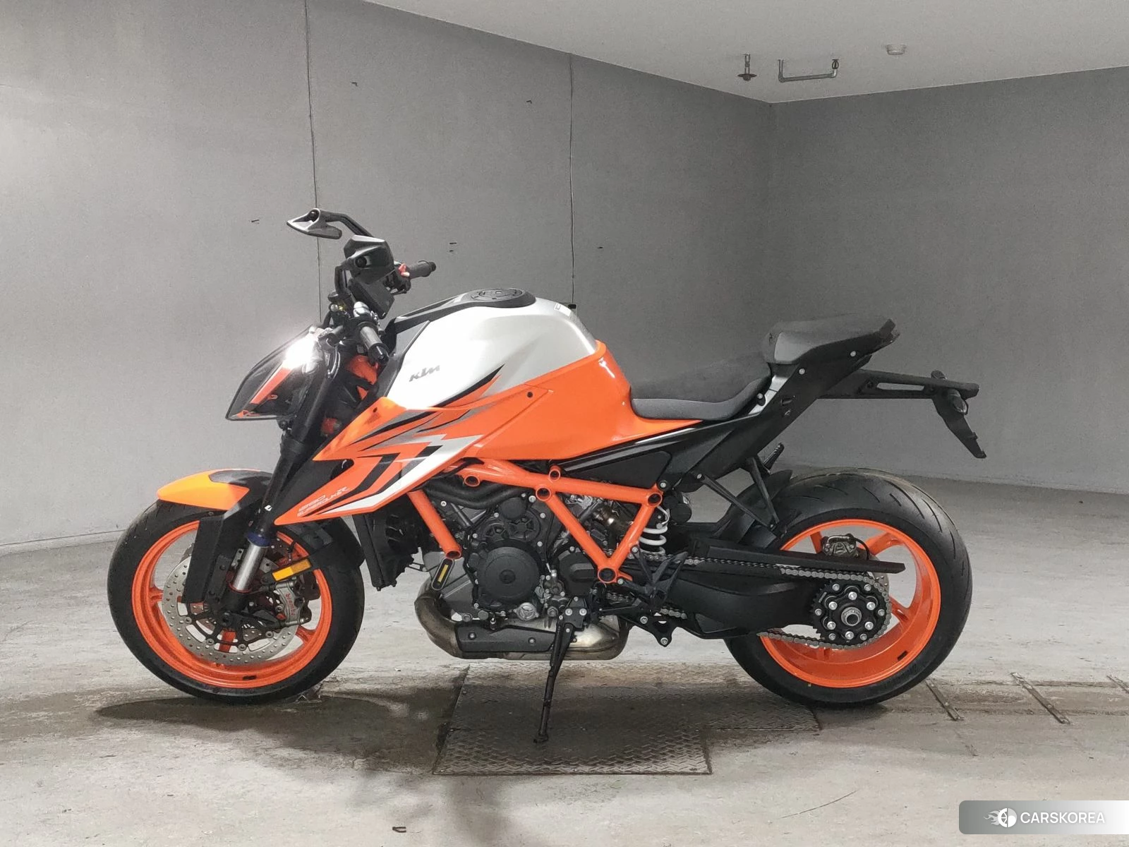 Проданный KTM 1290 SUPER DUKE R 2023 из Японии, фото 3