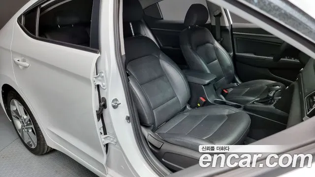 Hyundai Avante AD id 2657918 из Кореи 13