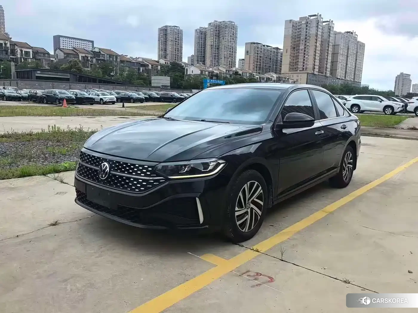 Volkswagen Lavida 2023 Черный из Китая, фото 3